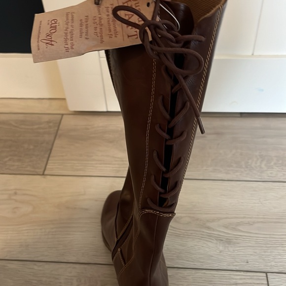 Eurosoft by Sofft boots adjustable for narrow/wide calves! BNWT Sz. 8 - Picture 8 of 8